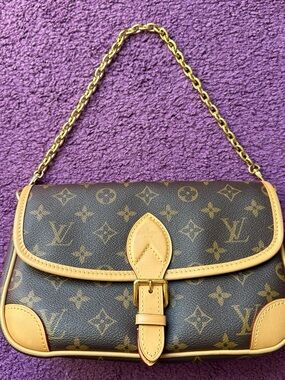 *MUST SELL* Louis Vuitton
